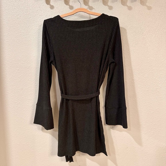 Doe‎ & Rae sweater dress - Picture 2 of 5